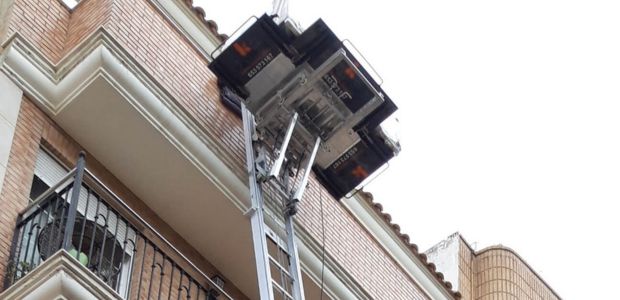 Plataforma elevadora para mudanzas
